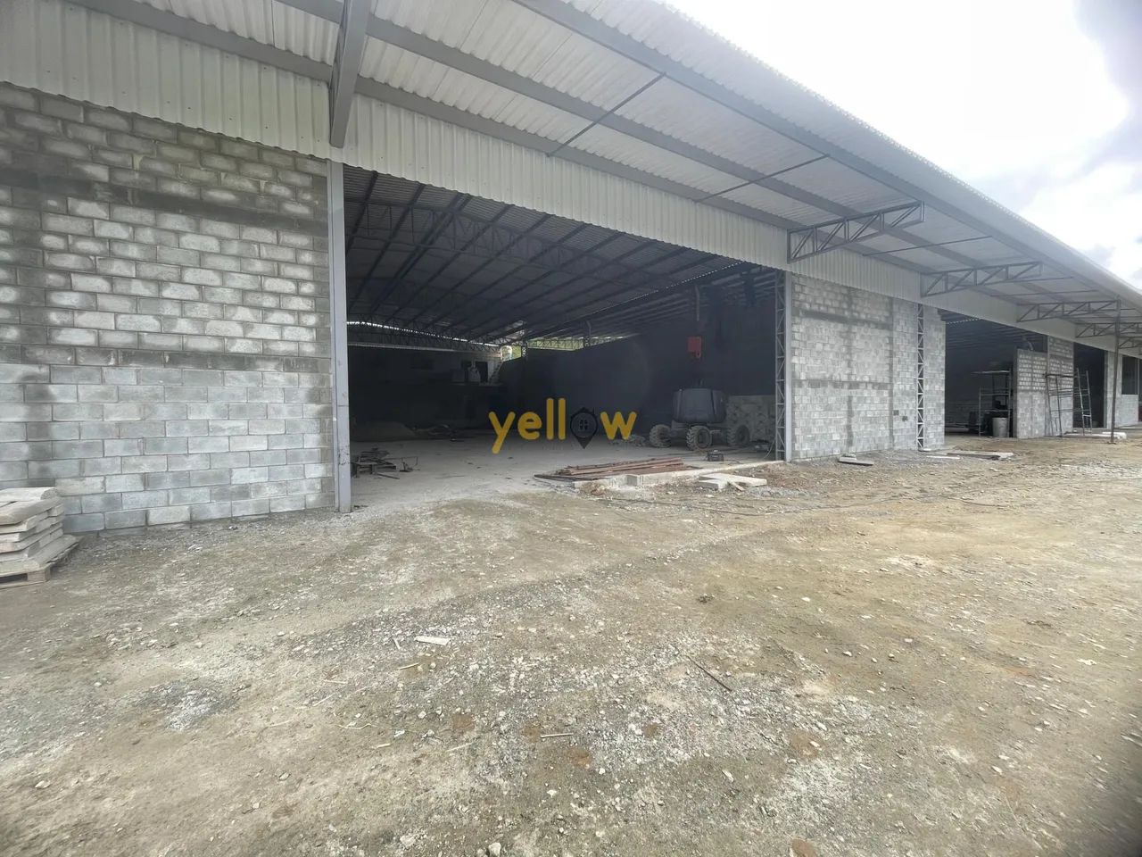 Galpão para Locação em Santa Isabel - 860m² e 2 Banheiros - Foto 2