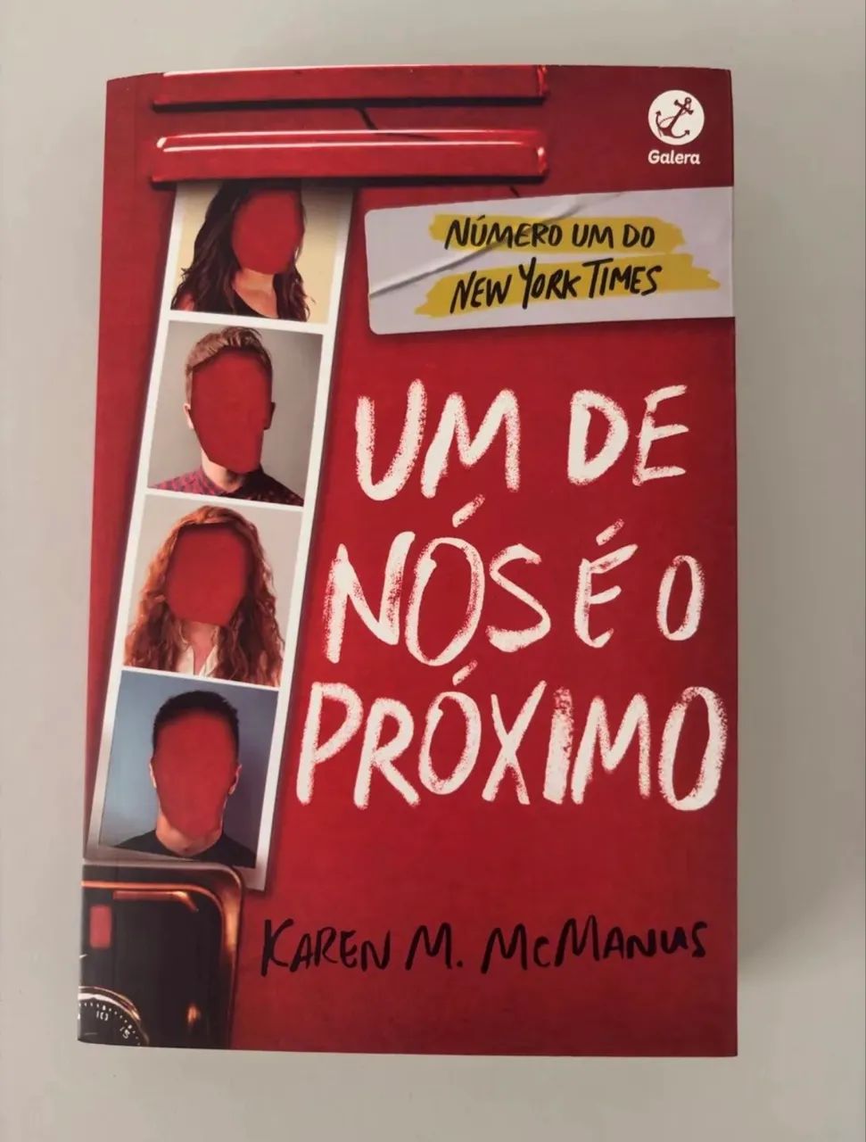 Combo um de nós está mentindo - Foto 4