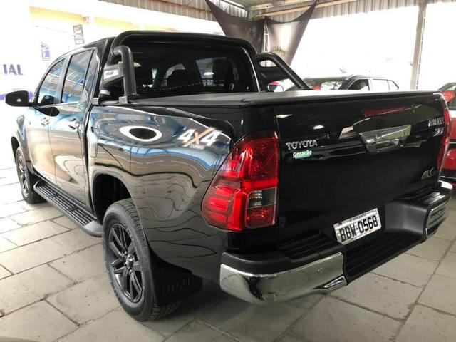 Impecável Hilux SRX