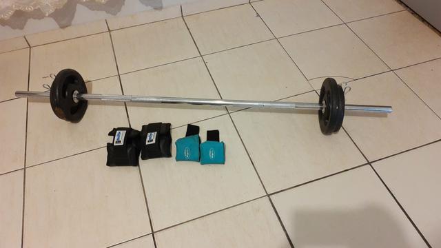 Vendo Barra + pesos - Foto 2