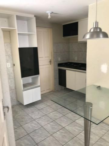 Alugo excelente Casa Duplex em condomínio fechado com piscina - Foto 2