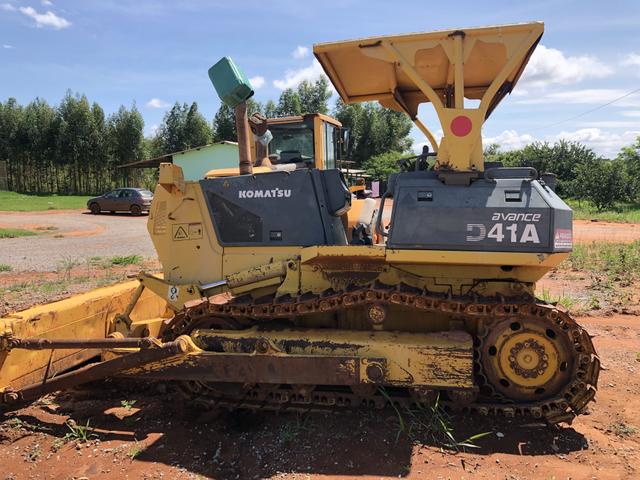 Trator de Esteira D41A Ano 1998 - Foto 2