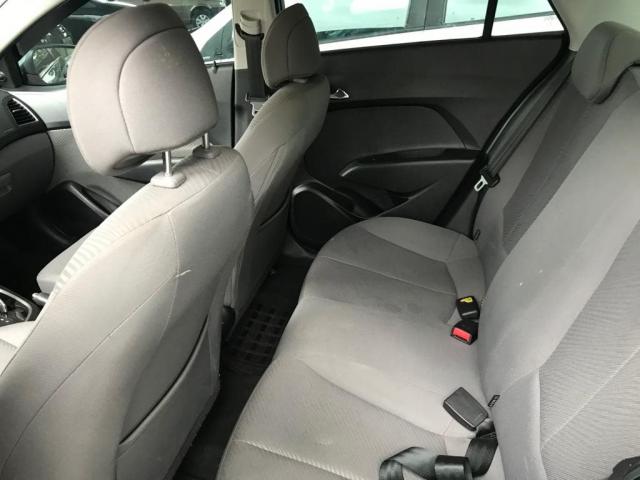 HB20S 2015/2015 1.6 COMFORT STYLE 16V FLEX 4P AUTOMÁTICO - Foto 7
