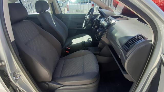Volkswagen Polo Sedan 1.6 8v - Foto 10