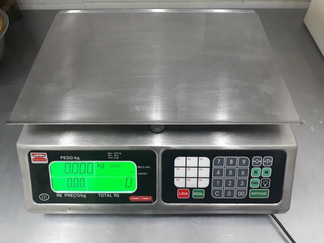 Balança Eletrônica 40kg Inox Magna Com Bateria 13360