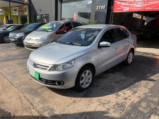 Voyage 1.6 flex completo