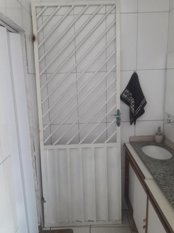 Portão 2.20 x 0.85 600 reais zap * - Foto 4