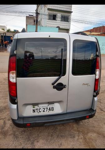 Vendo doblo 1.8 etorq 2011. WhatsApp para mais informações *. ligação *