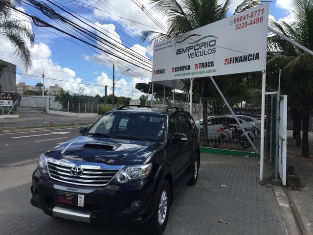 Hilux SW4 SRV 4x4 Diesel 2015