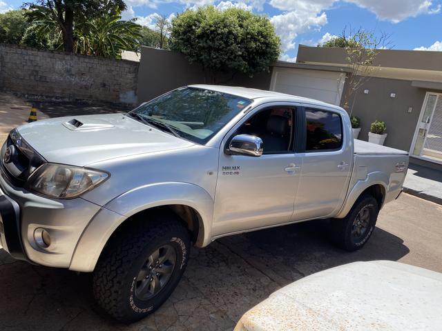 Hilux srv at 2009