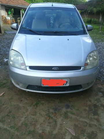 Vendo Ford Fiesta 2003
