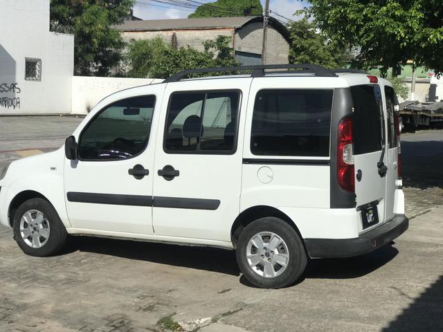 Doblo essence 1.8 6 lugares - Foto 4