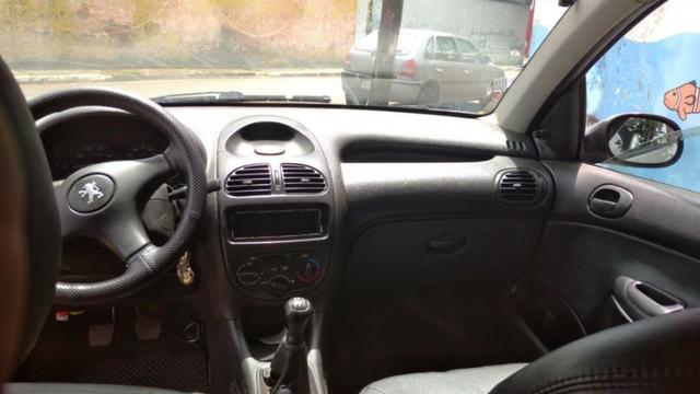 Peugeot 206 ano 2001 - Foto 8