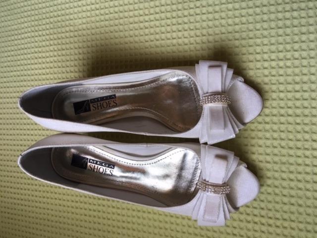 Tamanco lindo branco Mega Shoes