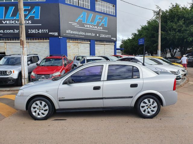 Astra Comfort Sedan 2.0 Flex 8v 2005 - Foto 2