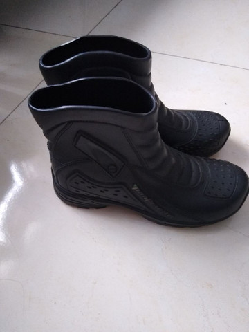 bota de chuva cano curto
