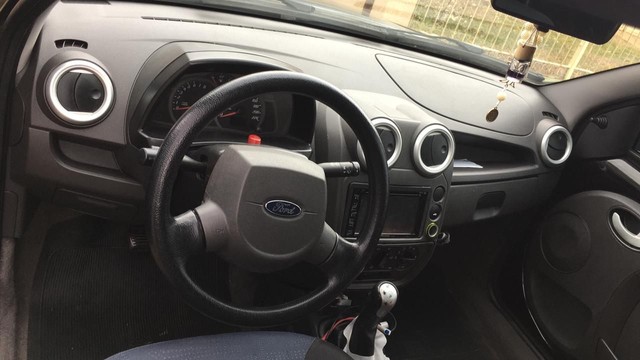 VENDE SE FORD KA