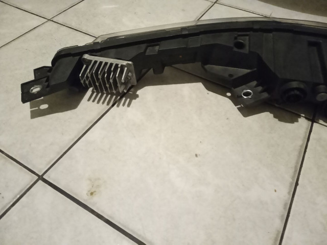 Farol esquerdo Fiat Toro (completo) - Foto 2