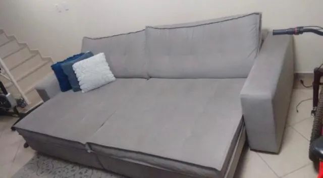 Sofá retrátil, inclinável com 3,20cm impecável! 