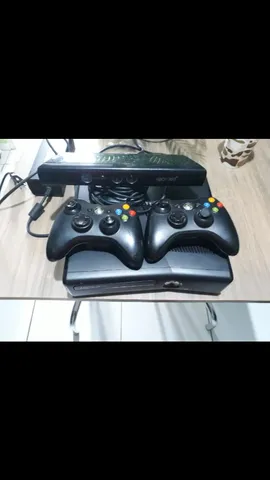 Xbox 360 Slim + Hd 250gb + 2 Controles + 200 Jogos Aproveite