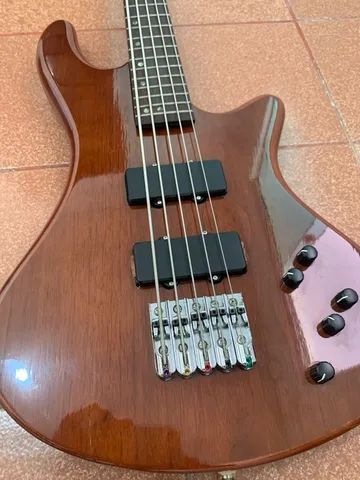 Vendo baixo Luthier ativo super novo (ótimo custo benefício)