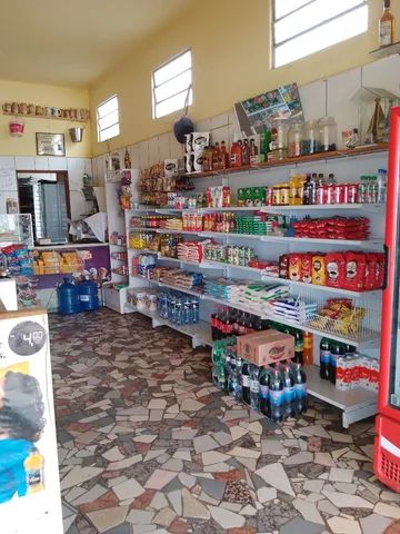Mercearia, padaria e sorveteria 