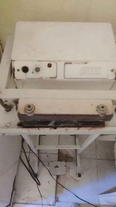 Seladora com data para a venda leia o anúncio 