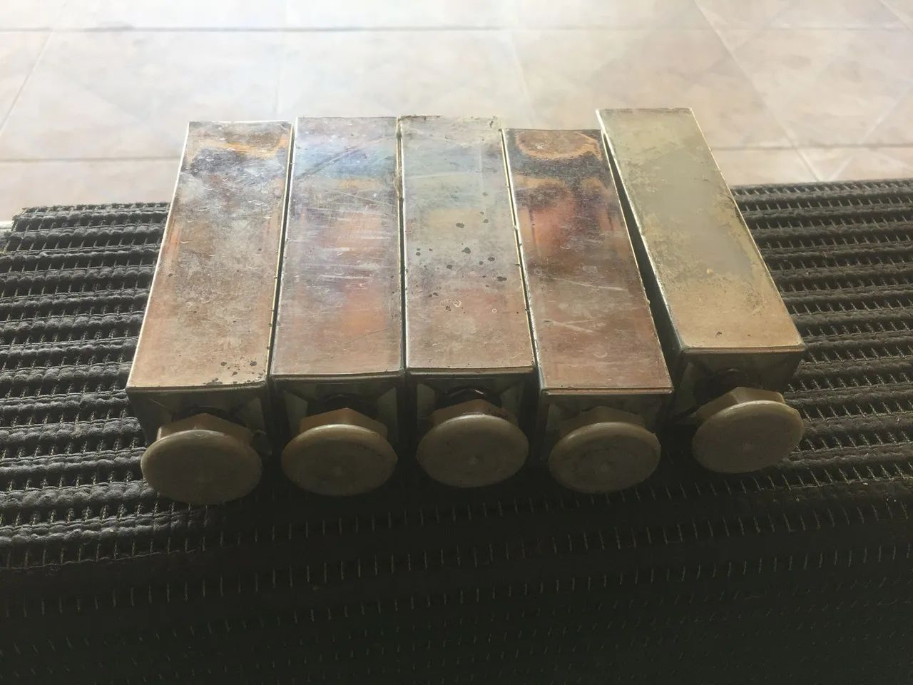 Pes para armário e para cama box