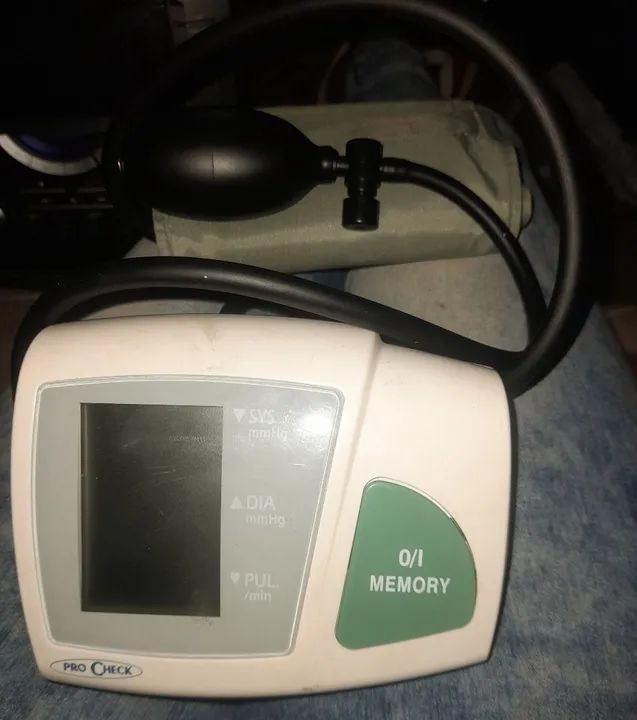 Aparelho de Medição de Pressão Arterial Pro Check
