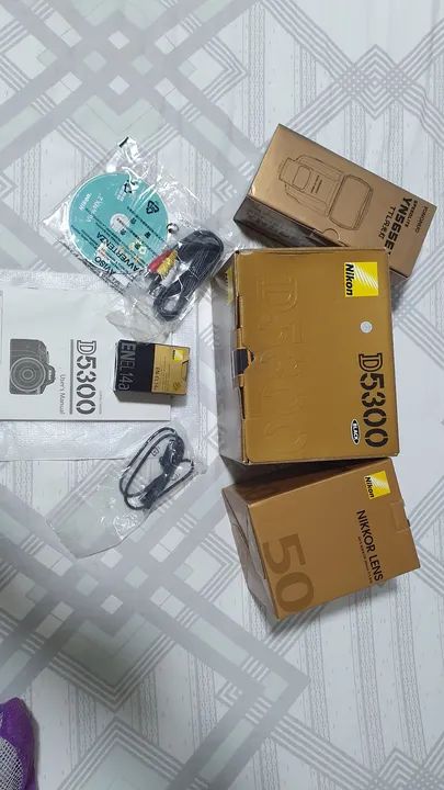 Câmera DSLR Nikon D5300 Wi-fi com Lentes 18-105 e 50mm, Flash Yougnuo Completa - Foto 5