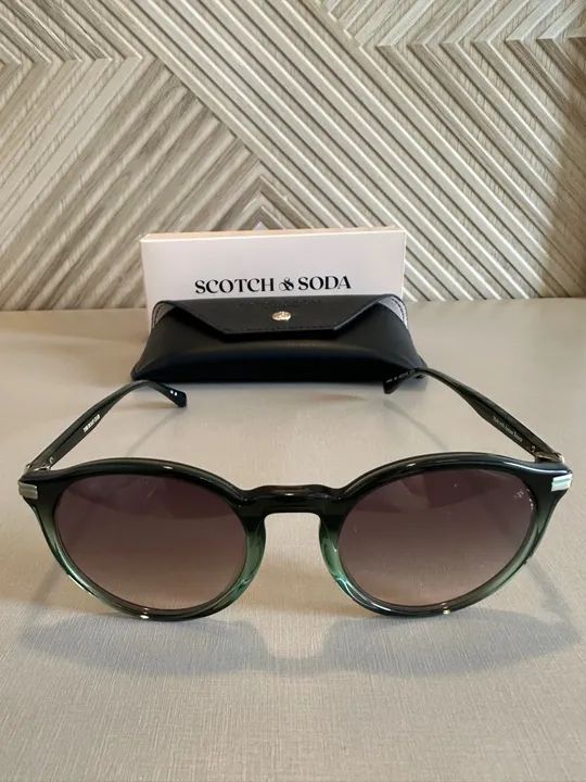 Óculos de Sol Scotch & Soda - Estiloso e Moderno