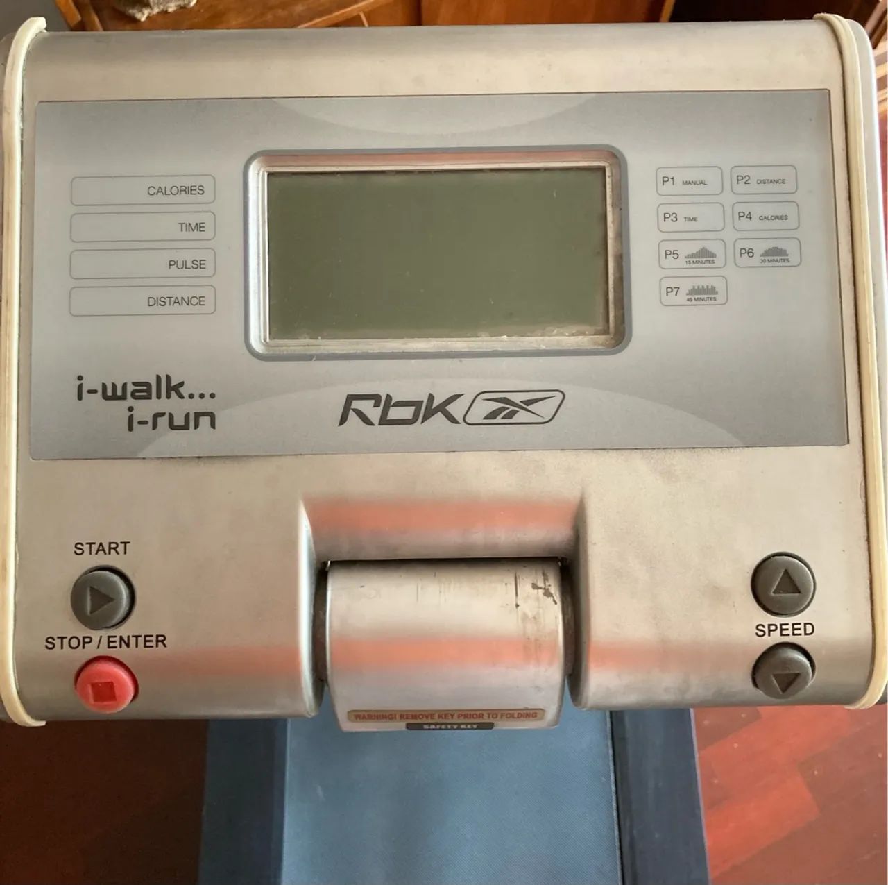 Esteira Rebook  - Foto 6