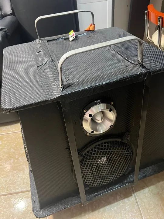 VENDO CAIXA PARA PROPAGANDA VOLANTE ADAPTADA CARROS E MOTOS - Foto 2