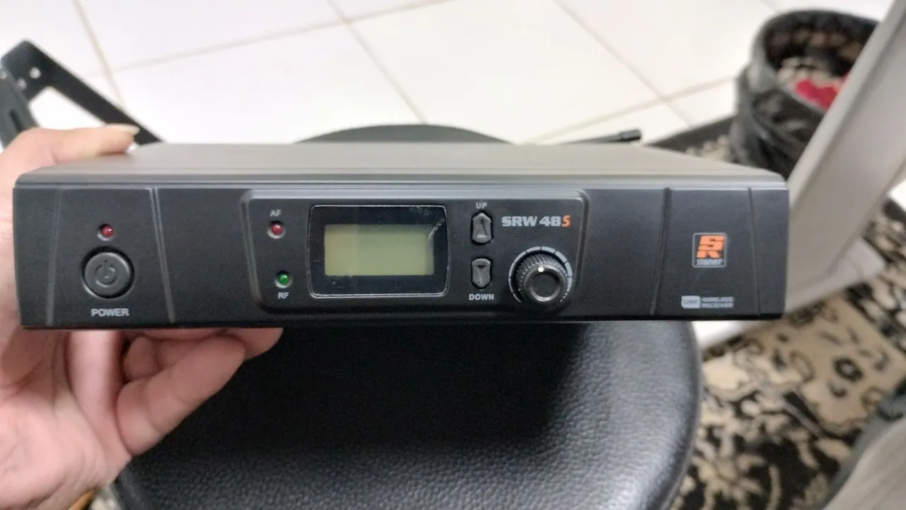 Microfone profissional Sem Fio Staner SRW 48S