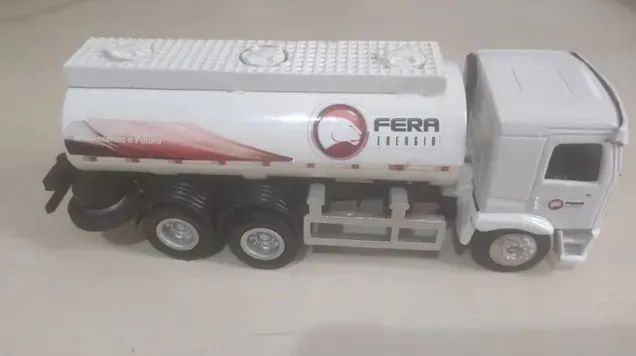 Miniatura Vw Constellation Truck - Tanque Combustível 1:50 (17 cm.) - Foto 4