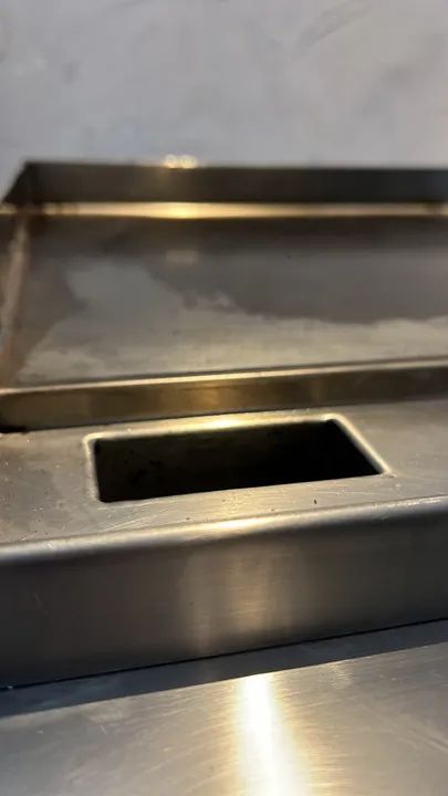 Chapa para lanches inox elétrica 220v- Semi Nova - Foto 3