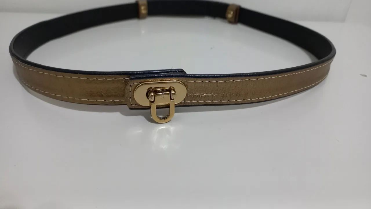Cinto couro dourado 
