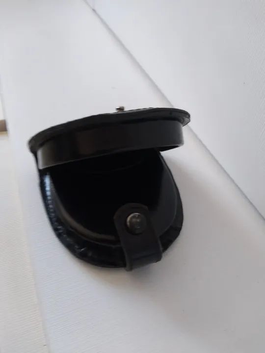 Porta moedas de couro preto