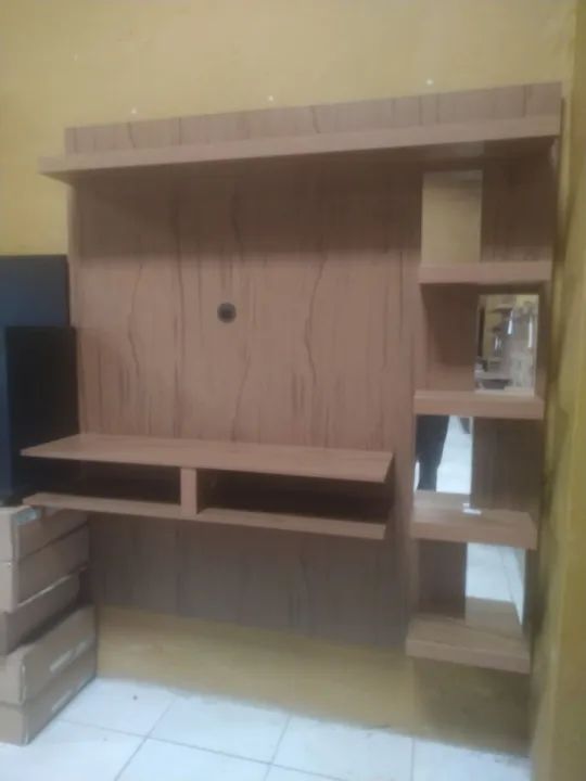 Painel para TV na cor amadeirado. Até 50 polegadas. - Foto 2