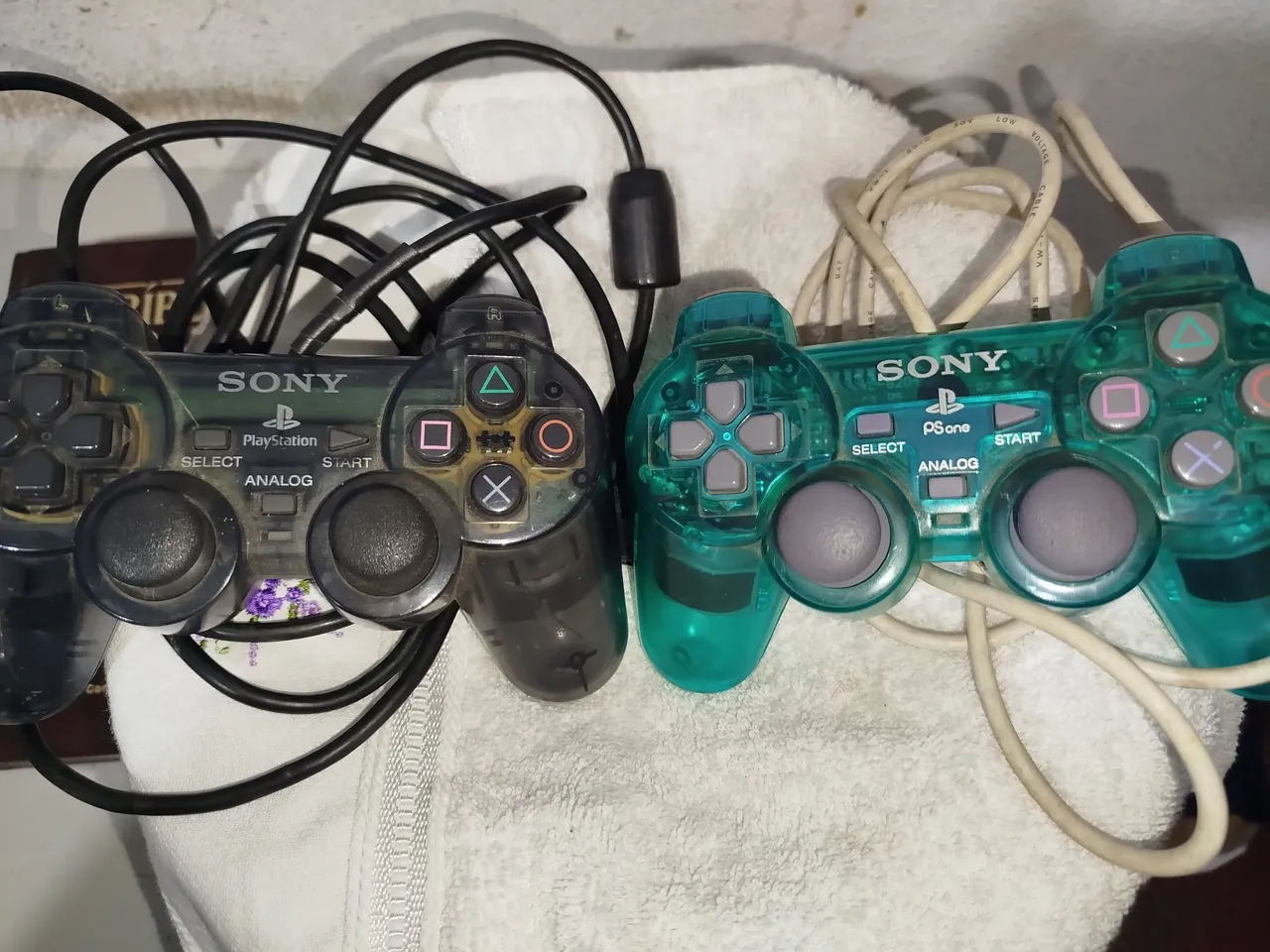 Controles de PS1 e PS2
