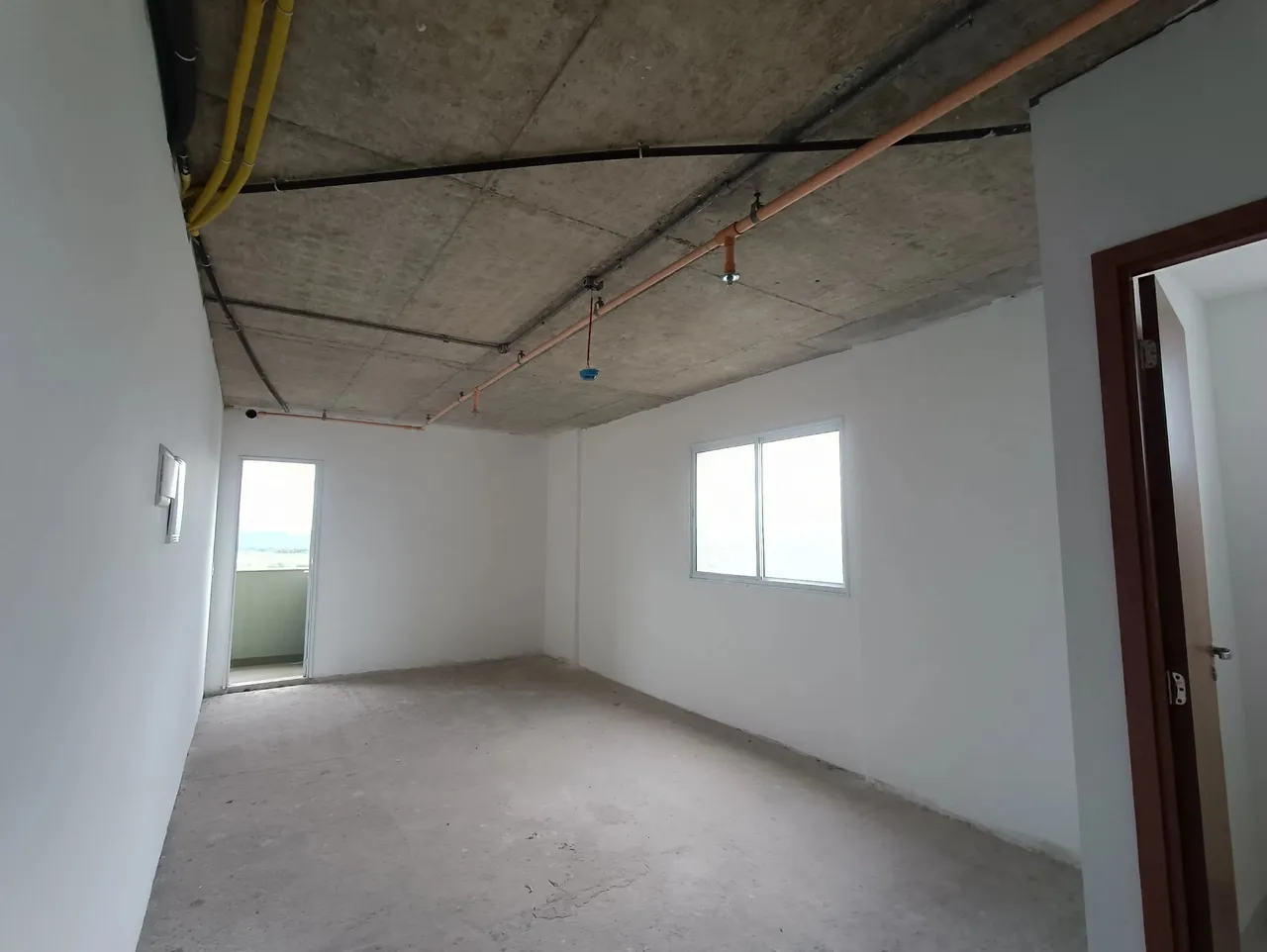 Maravilhosa Sala Comercial em Jardim Camburi