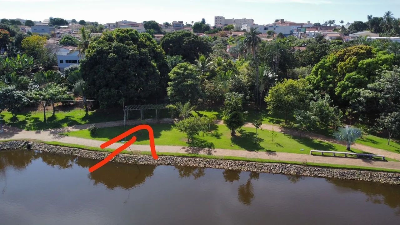 Área de 922 m² em frente o lago de bela vista de Goiás  - Foto 2