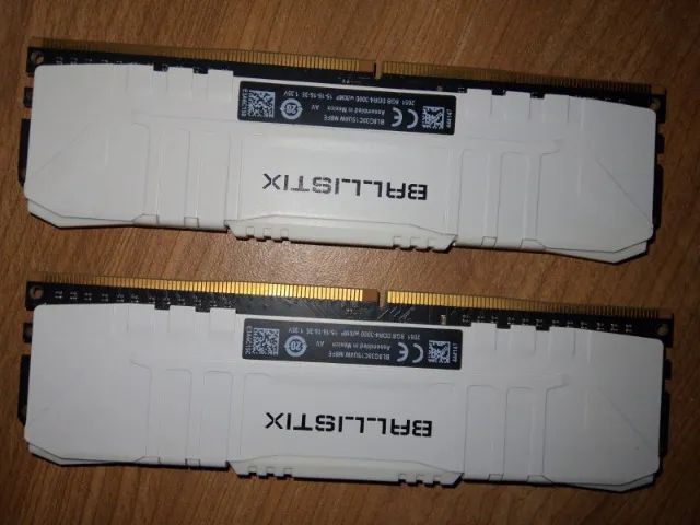 Vendo Duas Memória Ram 8Gb Cada - Foto 4