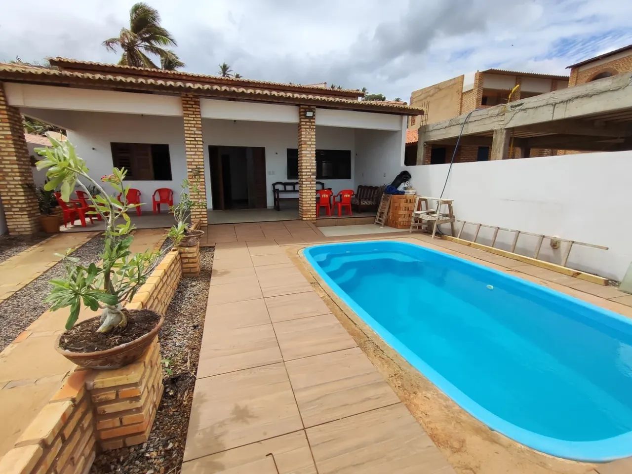 Casa beira da praia, com piscina - Redonda Icapuí-Ce 