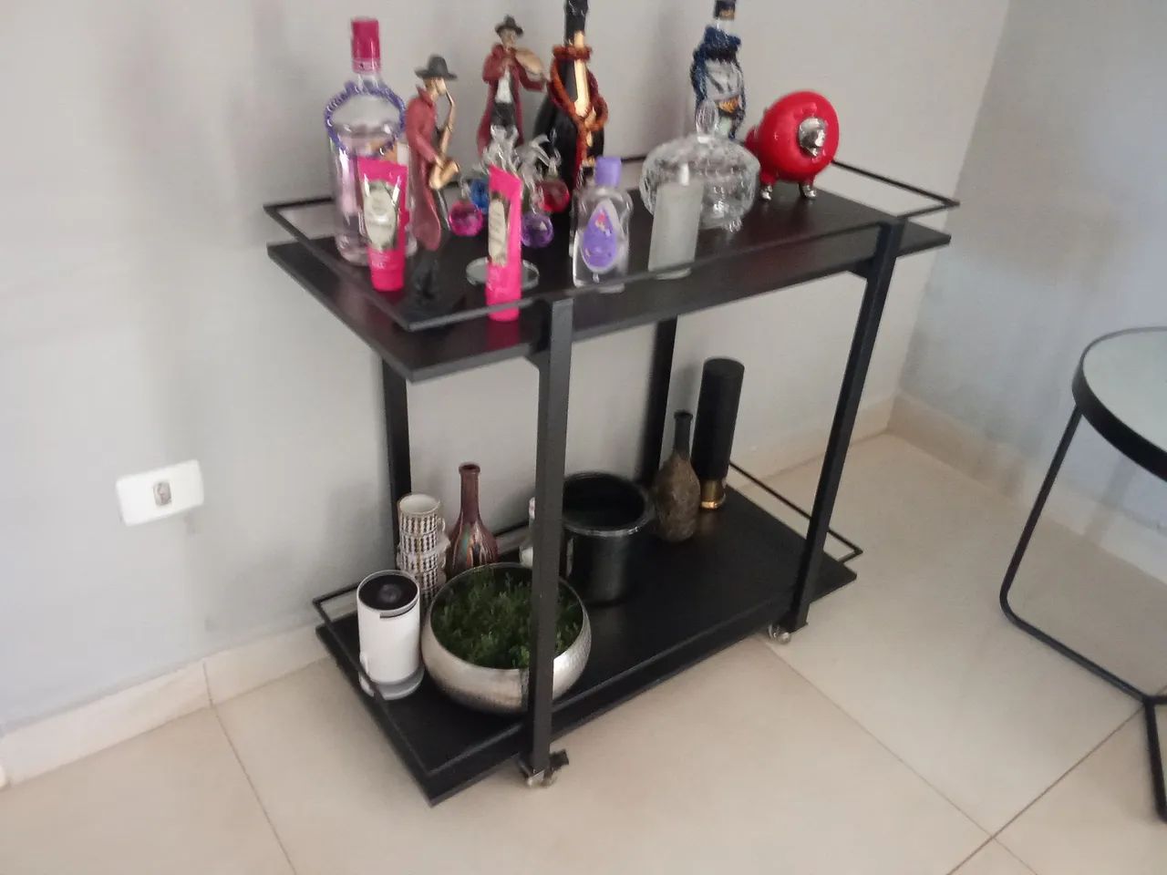 Carrinho de Bar em Metal Preto - Foto 5