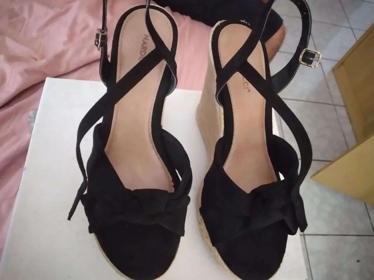 Sandália plataforma preta - Foto 2