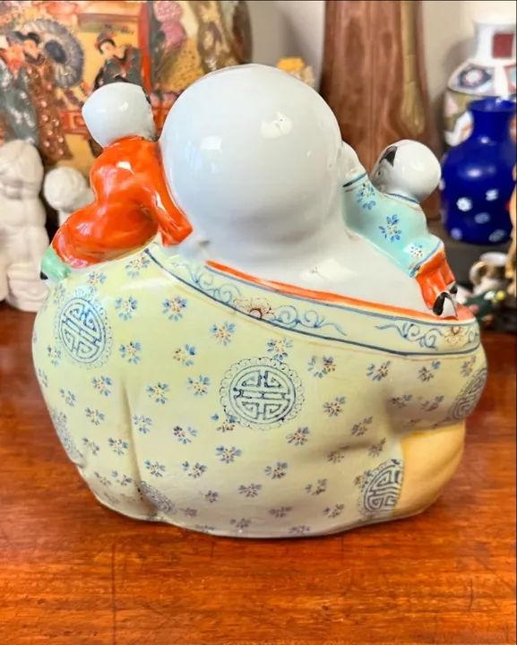 Antiga estatueta em porcelana oriental. - Foto 4