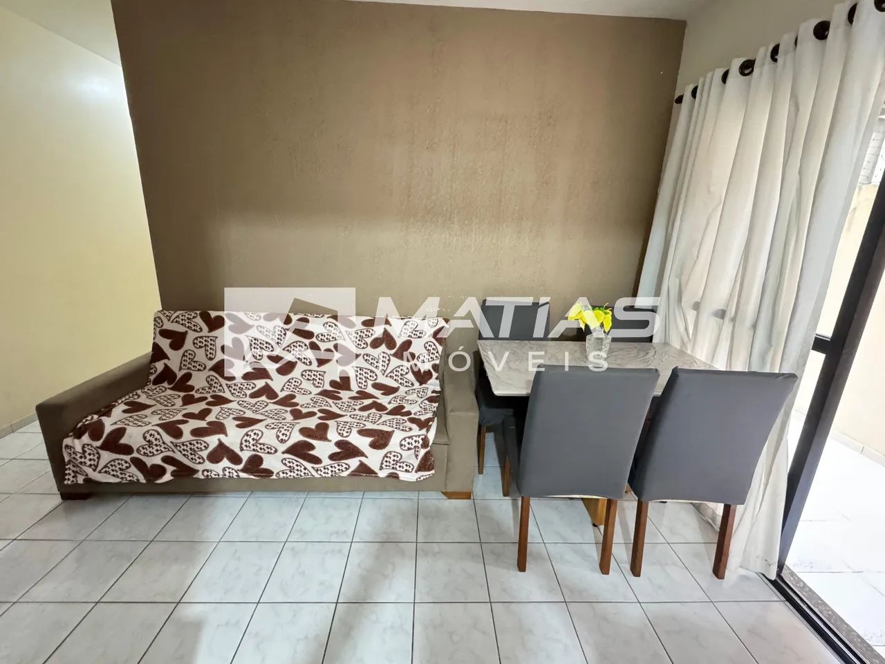Apartamento mobiliado na Praia do Morro, Guarapari-ES: 2 quartos, 1 suíte, 1 sala, 2 banhe - Foto 3