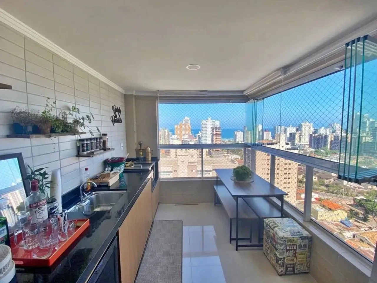Apartamento à venda com 3 quartos no Canto do Forte - Praia Grande - SP