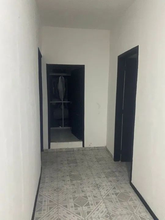 Casa Residencial ou Comercial Climatizada c/ 6 Salas sendo 2 Suítes no Centro da Cidade - Foto 14